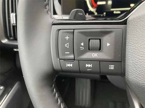 New 2026 Nissan Pathfinder SL image 22