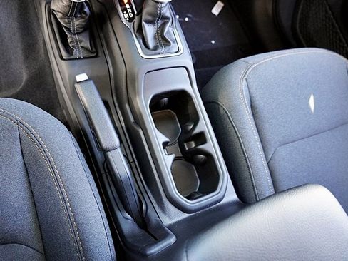 New 2025 Jeep Gladiator Willys image 42