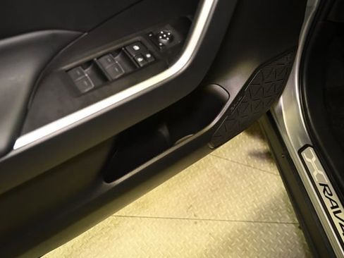 Used 2025 Toyota RAV4 XLE Premium image 42