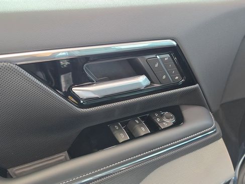 New 2025 GMC Sierra EV Denali image 12