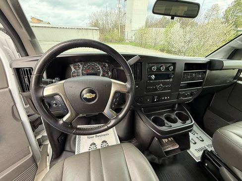 Used 2019 Chevrolet Express 2500 w/ Driver Convenience Package image 27