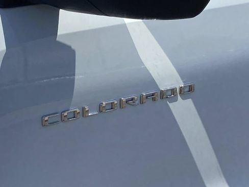 Used 2025 Chevrolet Colorado W/T RWD image 27