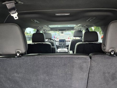 Used 2021 Chevrolet Suburban High Country image 15