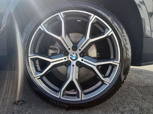 Used 2019 BMW X5 xDrive50i w/ M Sport Package AWD/4WD image 9