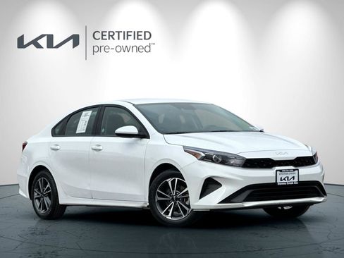 Certified 2024 Kia Forte LXS image 2