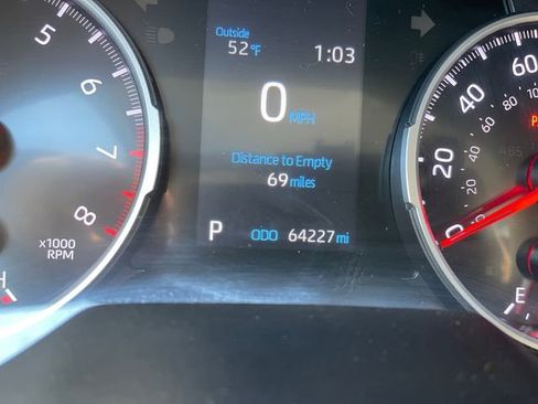 Used 2021 Toyota RAV4 LE w/ Carpet Mat Package (TMS) image 26