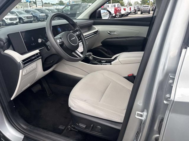 Used 2025 Hyundai Tucson SEL AWD/4WD image 19