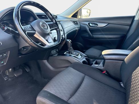 Used 2020 Nissan Rogue SV AWD/4WD image 34