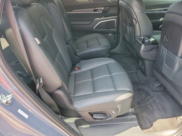 Used 2024 Kia Telluride EX w/ EX Captain's Chair Package FWD image 24