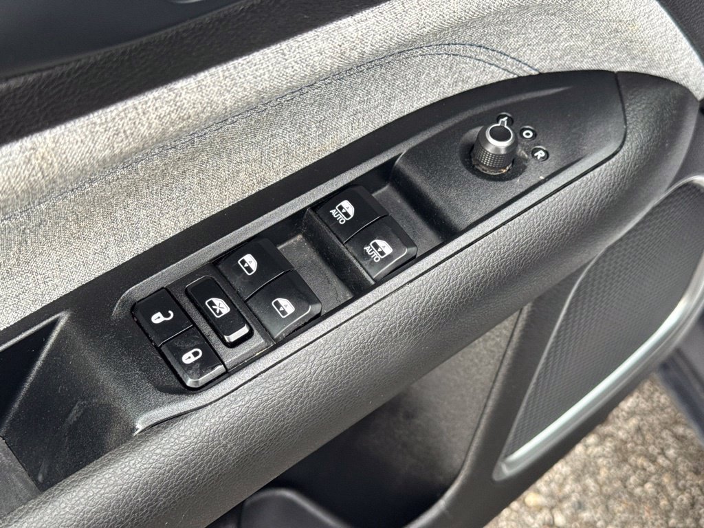 Used 2024 Jeep Compass Latitude AWD/4WD image 47