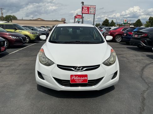 Used 2012 Hyundai Elantra GLS FWD image 3