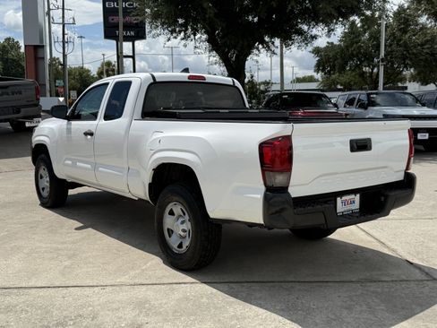 Used 2019 Toyota Tacoma SR RWD image 7