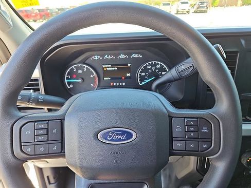 Used 2025 Ford F250 XL image 15
