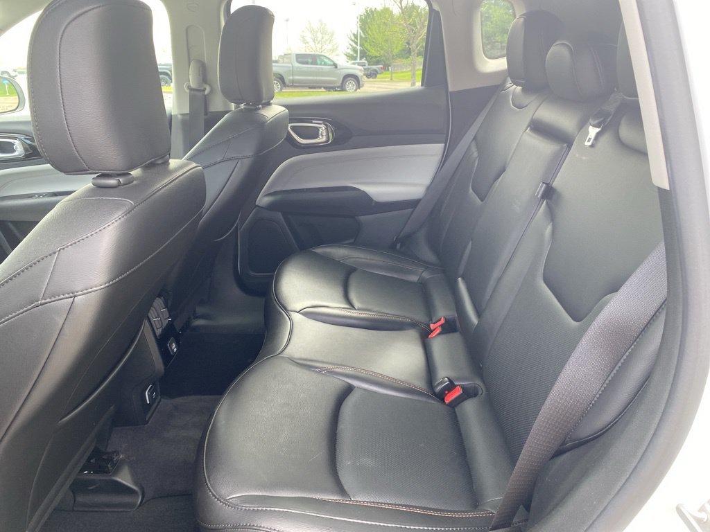 Used 2022 Jeep Compass Limited AWD/4WD image 18