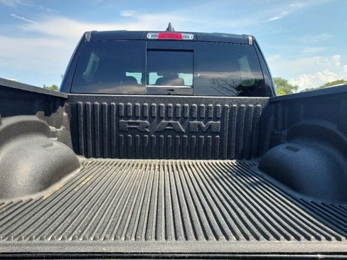 Used 2025 RAM 1500 Laramie w/ Sport Appearance Package AWD/4WD image 6