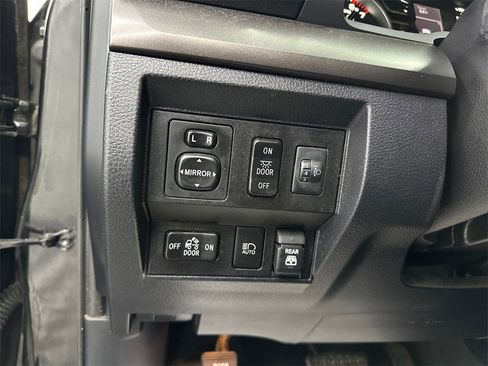 Used 2019 Toyota Tundra SR5 image 31