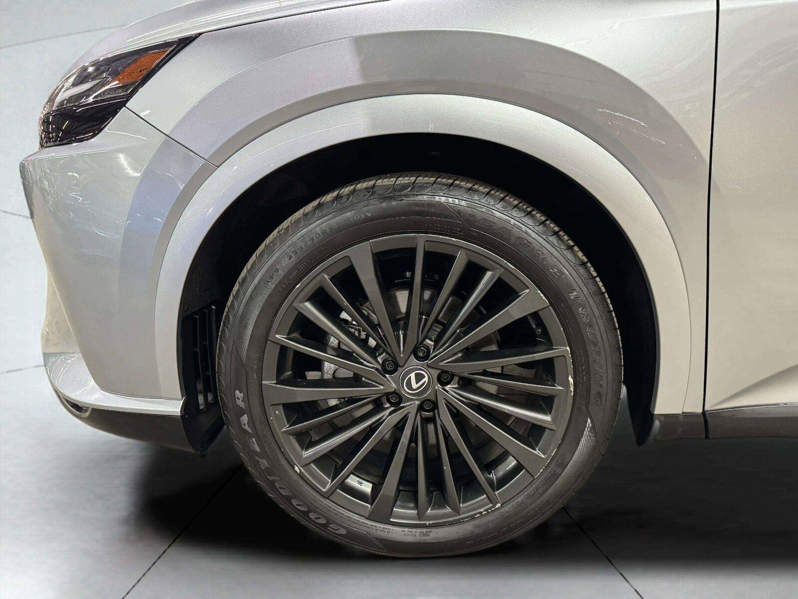 Used 2024 Lexus RX 350 Premium w/ Convenience Package AWD/4WD image 39