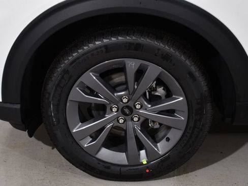 New 2026 Ford Explorer Active w/ Active Comfort Package AWD/4WD image 25