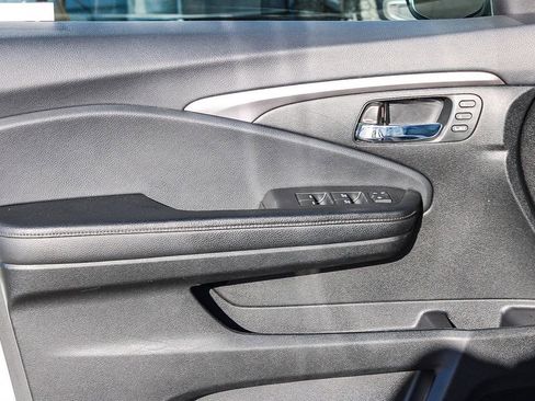 Used 2021 Honda Pilot Special Edition image 22