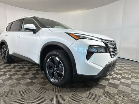 Used 2026 Nissan Rogue SV w/ Cold Weather Package AWD/4WD image 2