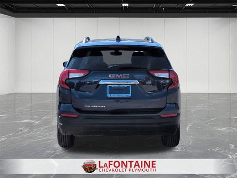 Certified 2023 GMC Terrain SLE w/ Driver Convenience Package image 7