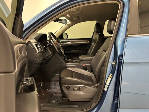 Used 2019 Volkswagen Atlas SE AWD/4WD image 4