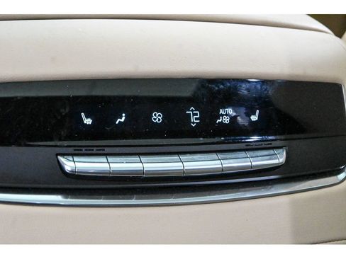 Used 2023 Cadillac Escalade Premium Luxury w/ Performance Package image 29