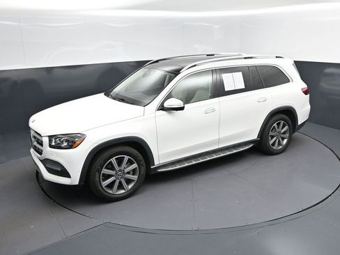 Used 2021 Mercedes-Benz GLS 450 4MATIC image 32