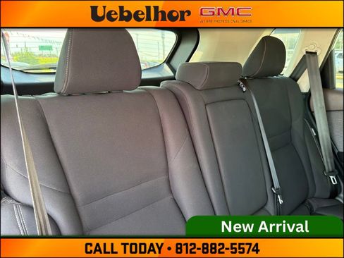 Used 2023 Nissan Rogue S AWD/4WD image 5