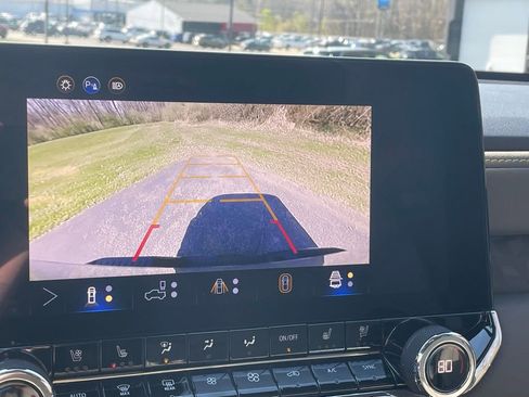 Used 2025 Chevrolet Colorado ZR2 w/ Technology Package image 41