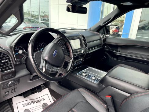 Used 2020 Ford Expedition Limited w/ Equipment Group 303A AWD/4WD image 13