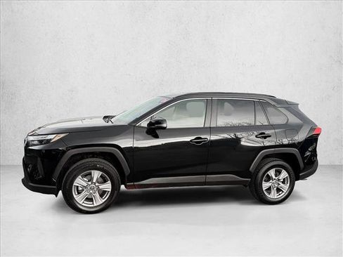 Used 2024 Toyota RAV4 XLE AWD/4WD image 4