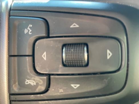 Used 2025 GMC Sierra 2500 SLT image 16