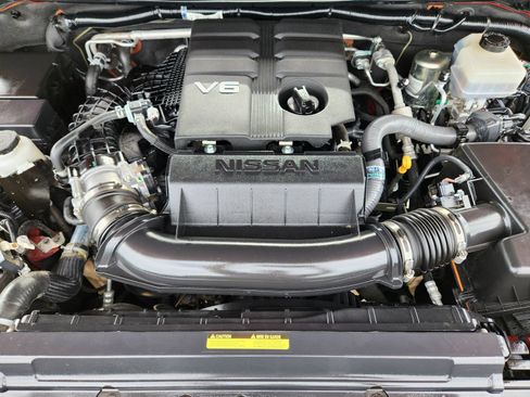 Used 2022 Nissan Frontier PRO-4X w/ Pro-4X Premium Package AWD/4WD image 41