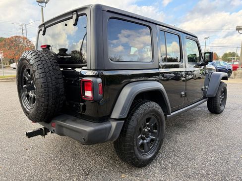 Used 2019 Jeep Wrangler Unlimited Sport image 30