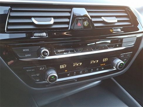 Used 2023 BMW 540i xDrive 540i xDrive w/ M Sport Package image 17