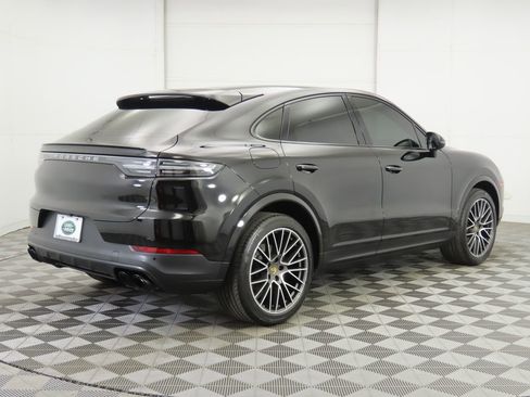 Used 2020 Porsche Cayenne Base image 5