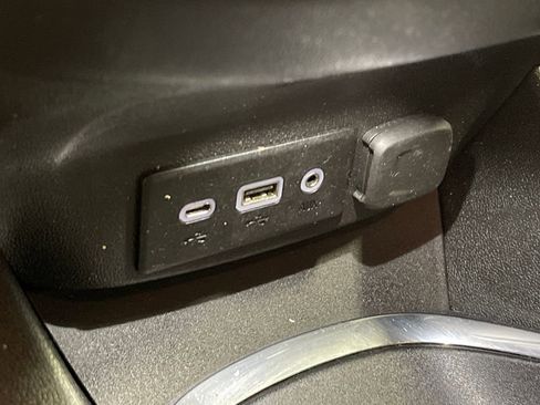 Used 2023 Chevrolet Malibu LT image 19