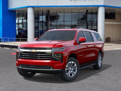 New 2026 Chevrolet Suburban LT w/ Comfort Package AWD/4WD image 6