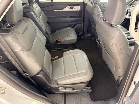 New 2026 Ford Explorer Active image 28