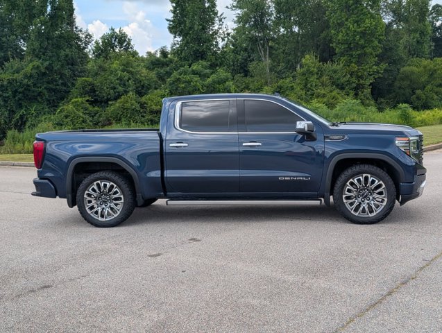 Used 2023 GMC Sierra 1500 Denali Ultimate AWD/4WD image 6