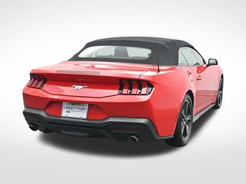 Used 2024 Ford Mustang Convertible image 7