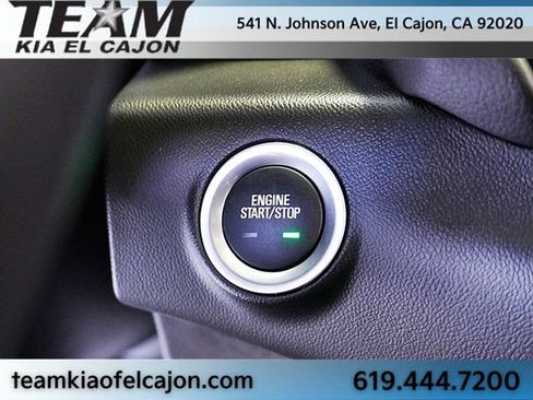 Used 2024 GMC Terrain SLT w/ Elevation Edition image 30