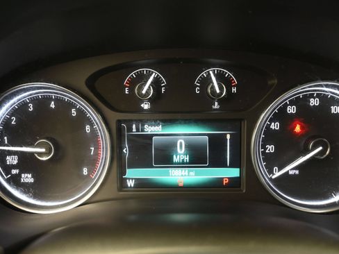 Used 2019 Buick Enclave Essence AWD/4WD image 13