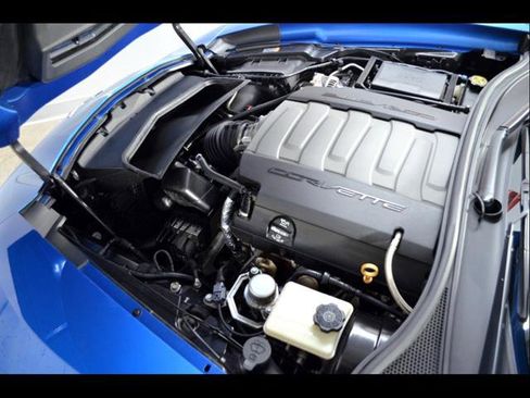 Used 2014 Chevrolet Corvette Stingray Coupe w/ 2LT Preferred Equipment Group RWD image 23
