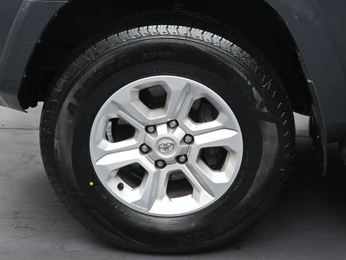 Used 2024 Toyota 4Runner SR5 AWD/4WD image 36