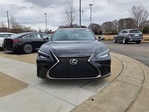 Used 2023 Lexus ES 300h F Sport w/ Accessory Package (Z2) image 4
