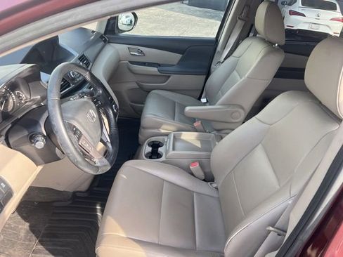 Used 2015 Honda Odyssey Touring image 13