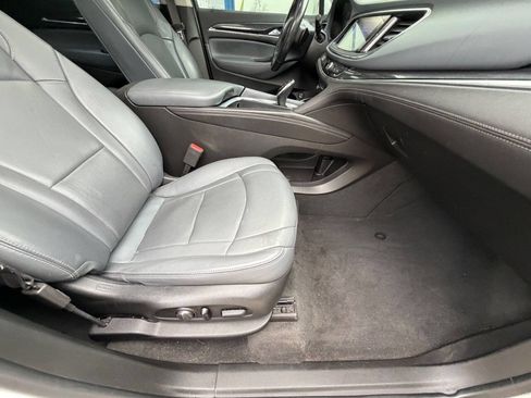 Used 2020 Buick Enclave Essence AWD/4WD image 41