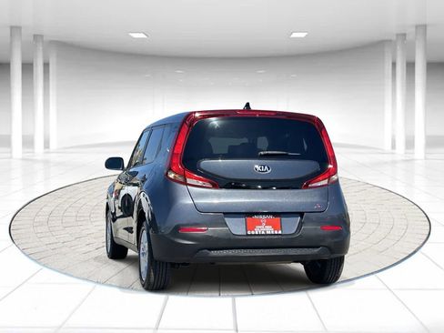 Used 2020 Kia Soul S image 3